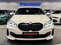 Usado BMW 118 Sport Line 140 CV (102 kW) 2024 Blanco Utilitario