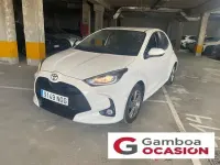 Usado Toyota Yaris Active 115 CV (84 kW) 2025 Blanco Utilitario