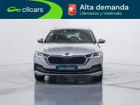 Usado Skoda Octavia Style 204 CV (150 kW) 2022 Plateado Familiar