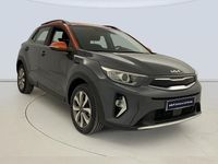 Usado Kia Stonic 84 CV (61 kW) 2022 Gris SUV