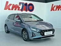 Usado Hyundai i20 100 CV (73 kW) 2025 Azul Utilitario