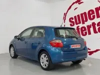 Usado Toyota Auris Live 132 CV (97 kW) 2012 Azul Berlina