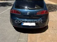 Usado Seat Leon Sport 105 CV (77 kW) 2005 Azul Utilitario