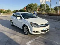 Usado Opel Astra GTC Enjoy 105 CV (77 kW) 2007 Blanco Berlina