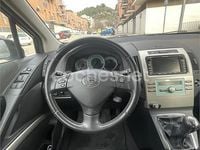 Käytetty Toyota Corolla Verso Sport 177 HP (130 kW) 2006 Musta Tila-auto