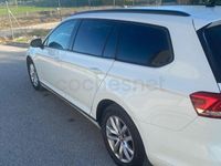 Usado VW Passat Advance 150 CV (110 kW) 2018 Blanco Familiar