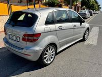 Begagnad Mercedes B180 109 HK (80 kW) 2008 Grå Minibuss