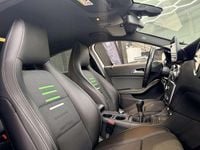 Usado Mercedes A180 109 CV (80 kW) 2017 Blanco Berlina