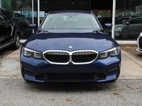 Usado BMW 318 151 HP (111 kW) 2020 Azul Carrinha