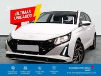 Usado Hyundai i20 101 CV (74 kW) 2025 Blanco Utilitario