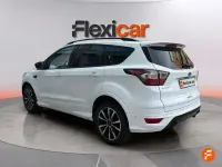 Usado Ford Kuga ST-Line 120 CV (88 kW) 2017 Blanco SUV