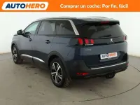 Usado Peugeot 5008 Allure 131 CV (96 kW) 2018 Azul SUV
