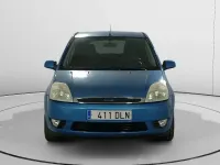 Usado Ford Fiesta Trend 68 CV (50 kW) 2005 Azul Utilitario
