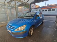 Usado Peugeot 307 90 CV (66 kW) 2002 Azul Berlina