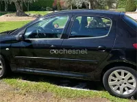 Usado Peugeot 206+ 70 CV (51 kW) 2010 Negro Utilitario