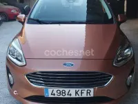Usado Ford Fiesta Titanium 100 CV (73 kW) 2017 Granate Utilitario