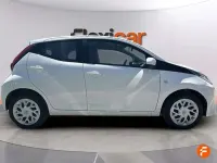 Usado Toyota Aygo X-play 72 CV (52 kW) 2019 Blanco Utilitario