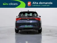 Usado Seat Leon ST Style 110 CV (80 kW) 2022 Gris Familiar