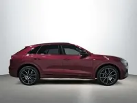 Usado Audi Q8 Black Edition 234 CV (172 kW) 2020 Rojo SUV