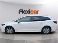 Usado Toyota Corolla Active 122 CV (89 kW) 2021 Blanco Familiar