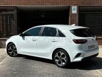 Usado Kia Ceed GT GT-Line 136 CV (100 kW) 2020 Blanco Berlina