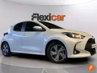 Usado Toyota Yaris Active 116 CV (85 kW) 2025 Blanco Utilitario