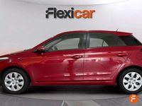 Usado Hyundai i20 84 CV (61 kW) 2017 Rojo Utilitario