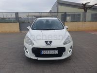 Usado Peugeot 308 Active 92 CV (67 kW) 2013 Blanco Berlina