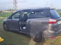 Usado Ford Grand C-Max Titanium 125 CV (91 kW) 2015 Marrón Monovolumen