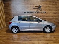 Usado Peugeot 307 90 CV (66 kW) 2002 Gris / plata Berlina