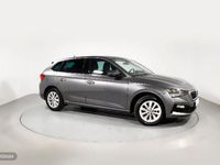 Usado Skoda Scala Ambition 95 CV (69 kW) 2024 Gris Utilitario