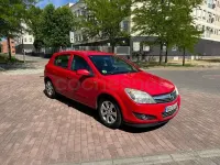 Usado Opel Astra Cosmo 110 CV (80 kW) 2009 Rojo Berlina