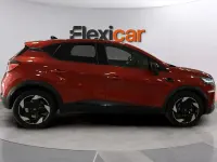 Usado Renault Captur Techno 140 CV (102 kW) 2025 Rojo SUV