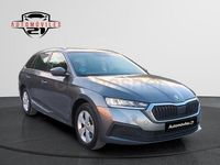 Usado Skoda Octavia Active 115 CV (84 kW) 2022 Gris Familiar