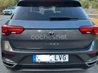Usado VW T-Roc Sportline 150 CV (110 kW) 2021 Gris / plata SUV