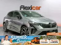 Usado Renault Clio Techno 90 CV (66 kW) 2025 Gris Utilitario