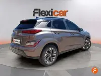Usado Hyundai Kona 100 kW (136 CV) 2023 Marrón SUV