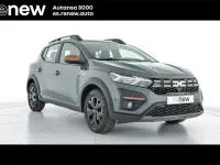 Usado Dacia Sandero Extreme 100 CV (73 kW) 2025 Verde Berlina