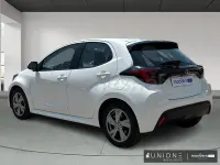 Usado Toyota Yaris Hybrid Active 116 CV (85 kW) 2025 Blanco Berlina