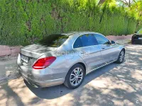 Usado Mercedes C220 Avantgarde 170 CV (125 kW) 2014 Gris / plata Berlina