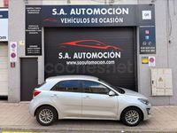 Usado Kia Rio 84 CV (61 kW) 2023 Gris / plata Berlina