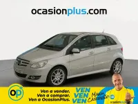 Usado Mercedes B180 109 CV (80 kW) 2011 Gris Utilitario