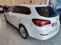 Usado Opel Astra Excellence 125 CV (91 kW) 2012 Blanco Familiar