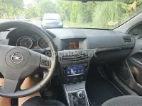 Usado Opel Astra GTC Cosmo 120 CV (88 kW) 2005 Negro Berlina