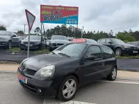 Usado Renault Clio II Expression 100 CV (73 kW) 2003 Negro Berlina