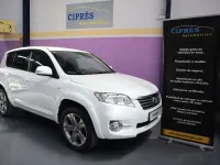 Käytetty Toyota RAV4 Executive 150 HP (110 kW) 2011 Valkoinen Katumaasturi