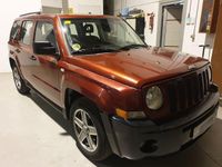 Usado Jeep Patriot Sport 140 CV (102 kW) 2011 Granate SUV
