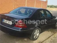 Usado Mercedes C270 Avantgarde 170 CV (125 kW) 2002 Azul Berlina