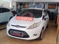 Usado Ford Fiesta Titanium 96 CV (70 kW) 2011 Blanco Berlina