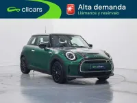 Usado Mini Cooper SE 135 kW (184 CV) 2023 Verde Utilitario